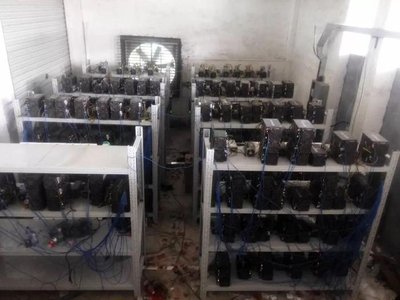 Installing power supply in mining rig
